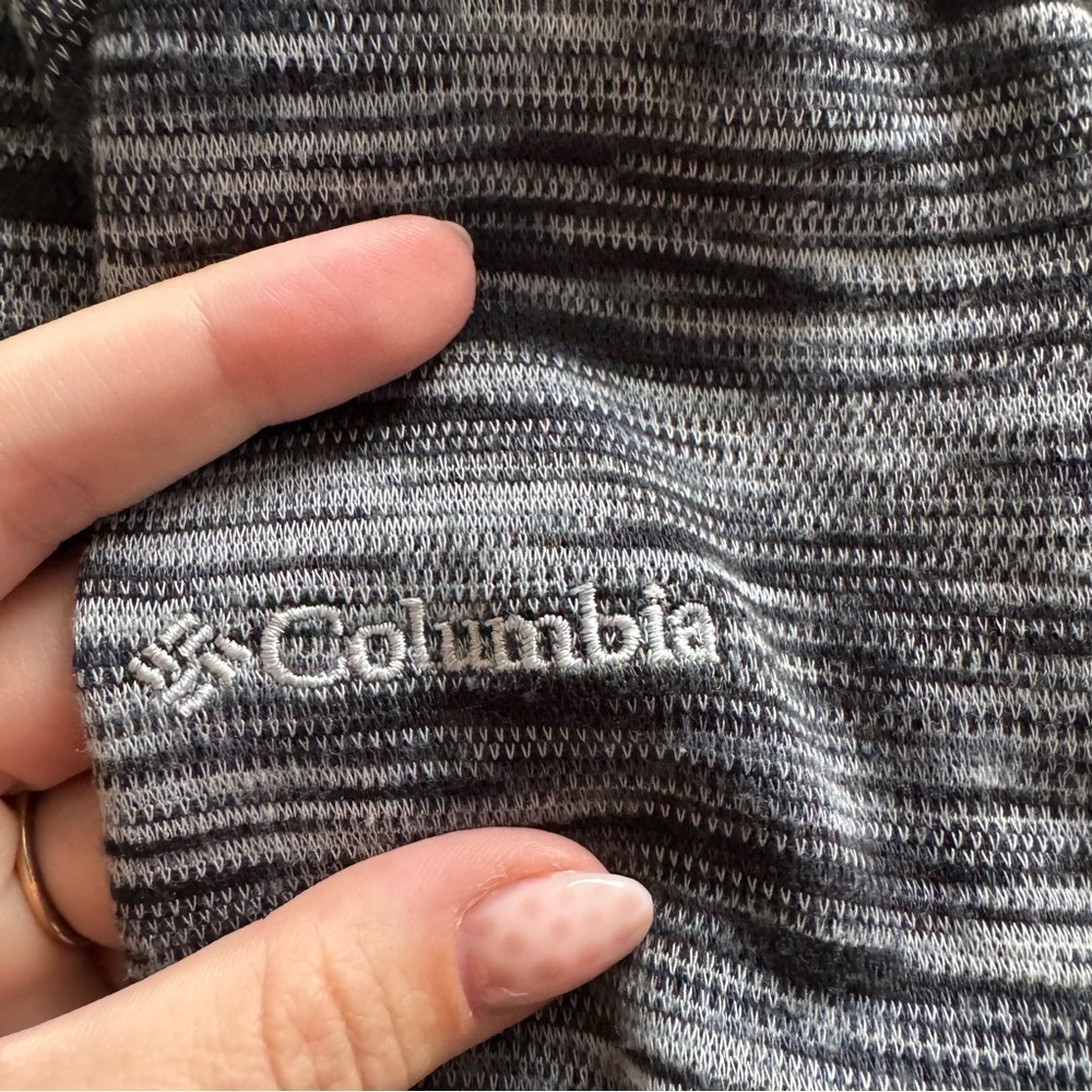 Columbia quarter zip black/grey size large - Picture 8 of 8